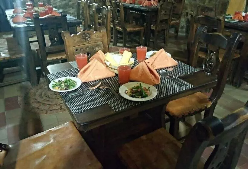 ホテル Cabañas San Cayetano