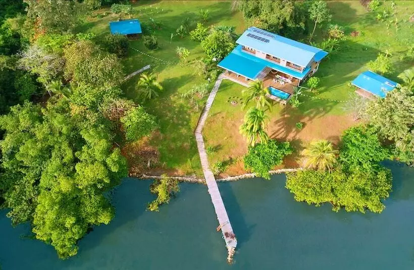 ホテル El Caribeo   Nature Lodge