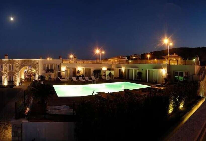 هتل Cesme Marina Konukevi