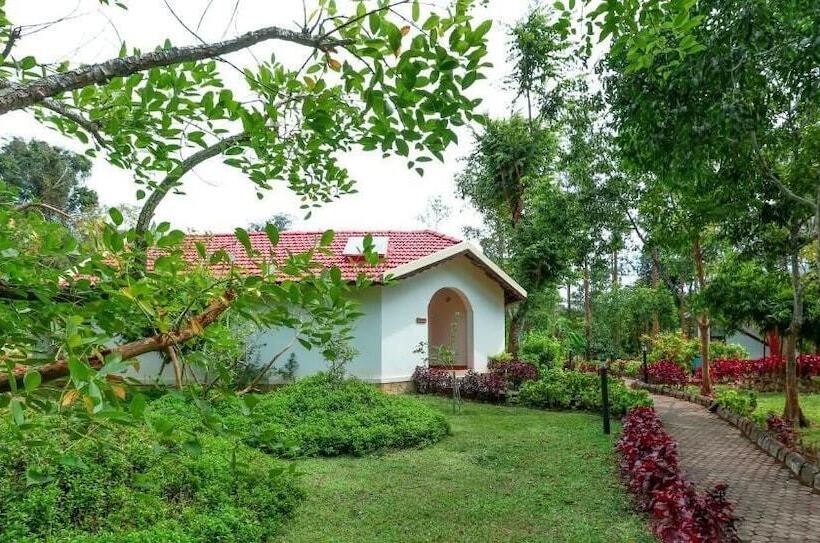 ホテル Kadkani River Resort