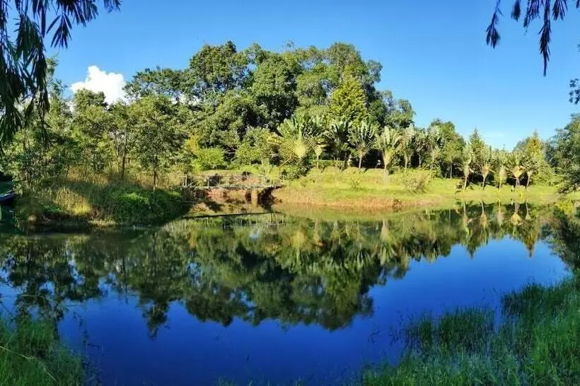 ホテル Kadkani River Resort