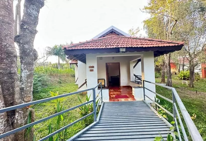 ホテル Kadkani River Resort