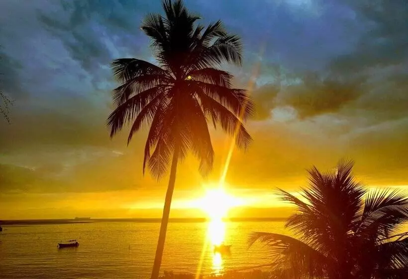 هتل Pousada Tony Montana