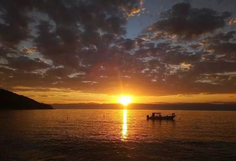 هتل Pousada Tony Montana