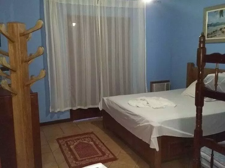 هتل Pousada Tony Montana