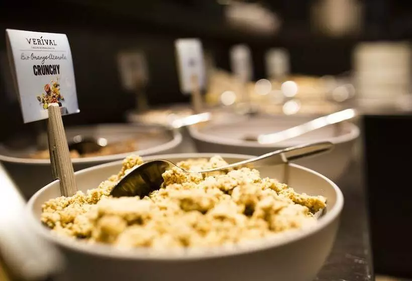 ホテル Sissi Suites Luxury Apartments