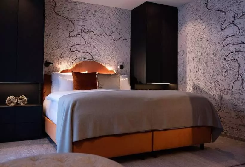 ホテル Sissi Suites Luxury Apartments