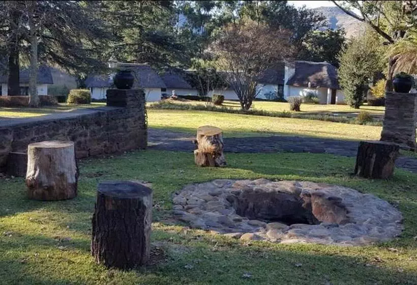 ホテル St Bernards Peak Mountain Lodge