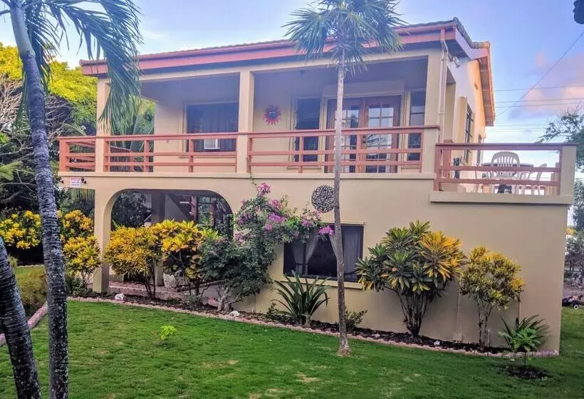 Hotelli Tri Casa De Suenos