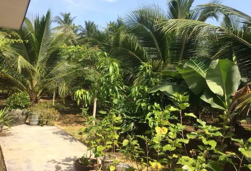 Majatalo Kelulut Lodge