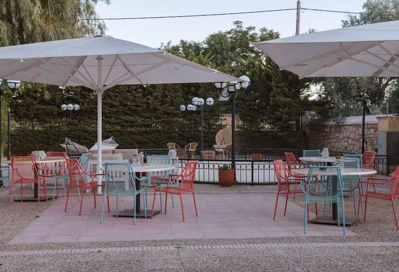 پانسیون Sourediko