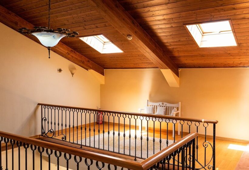 پانسیون Sourediko