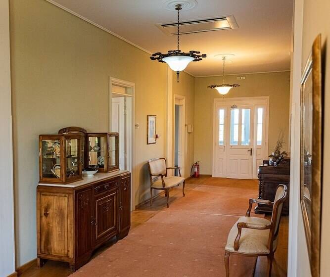 پانسیون Sourediko