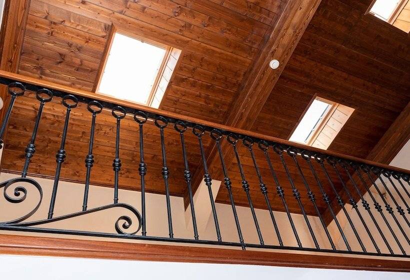 پانسیون Sourediko