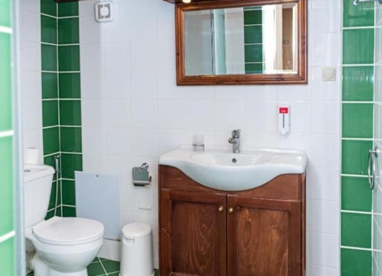 پانسیون Sourediko