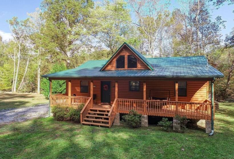 Rivendell Creekside 3 Bedrooms, 2 Baths, Sleeps 6 Cabin By Redawning