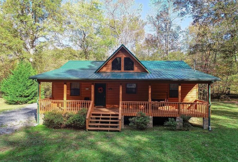 Rivendell Creekside 3 Bedrooms, 2 Baths, Sleeps 6 Cabin By Redawning