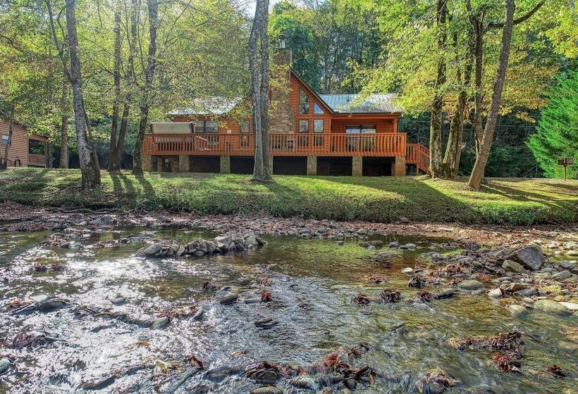 Rivendell Creekside 3 Bedrooms, 2 Baths, Sleeps 6 Cabin By Redawning