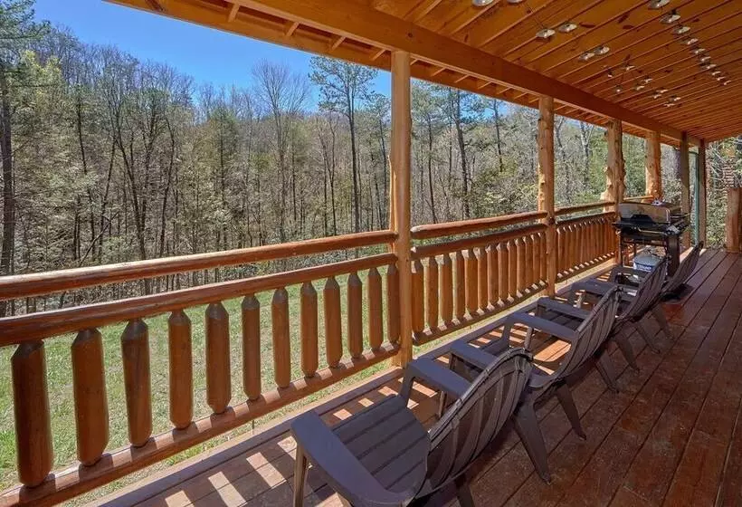 Sweet Tranquility Pool Lodge Apartment 4