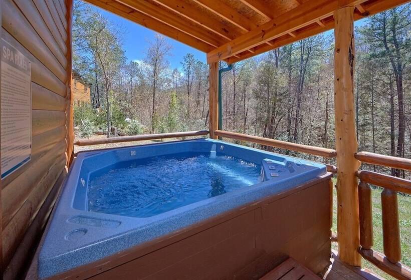 Sweet Tranquility Pool Lodge Apartment 4