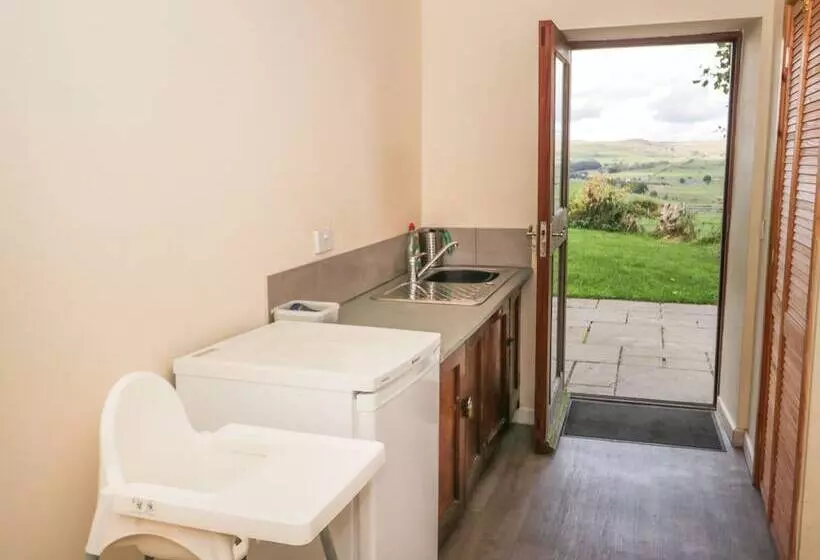 Bryn Dedwydd Farmhouse