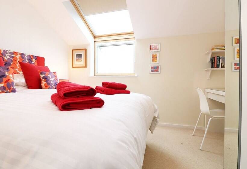 Chy Kerris, Carbis Bay