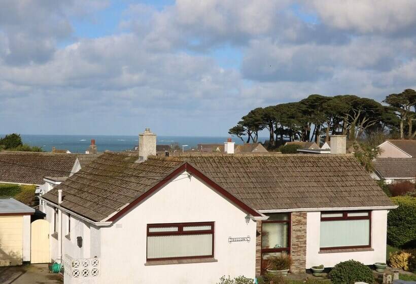 Chy Kerris, Carbis Bay