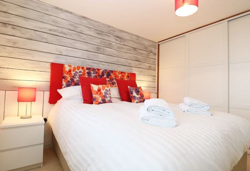 Chy Kerris, Carbis Bay