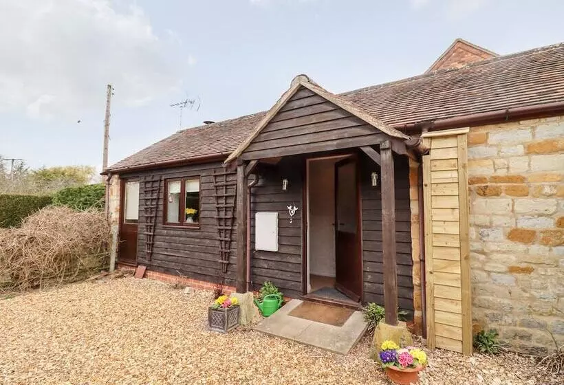 Distillers Cottage
