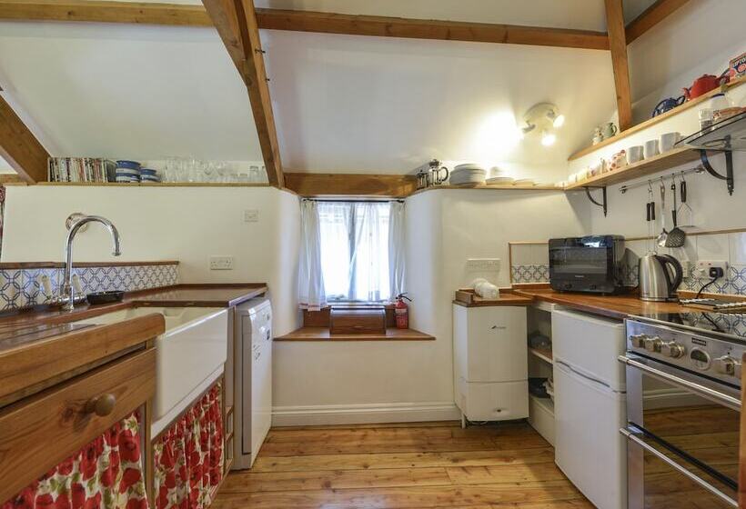 Parsonage Farm Cottage