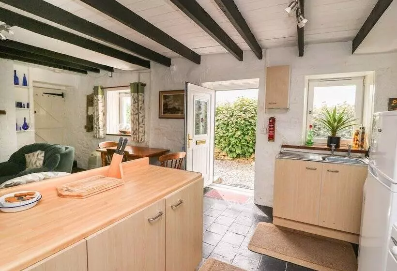 Taliharris Cottage