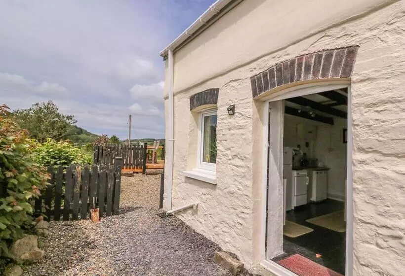 Taliharris Cottage