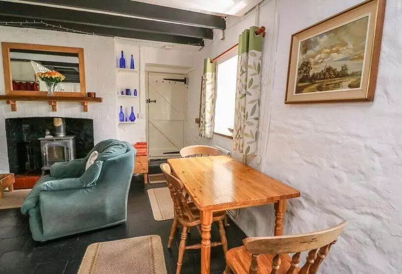Taliharris Cottage