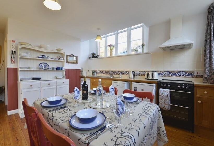 The Old School House