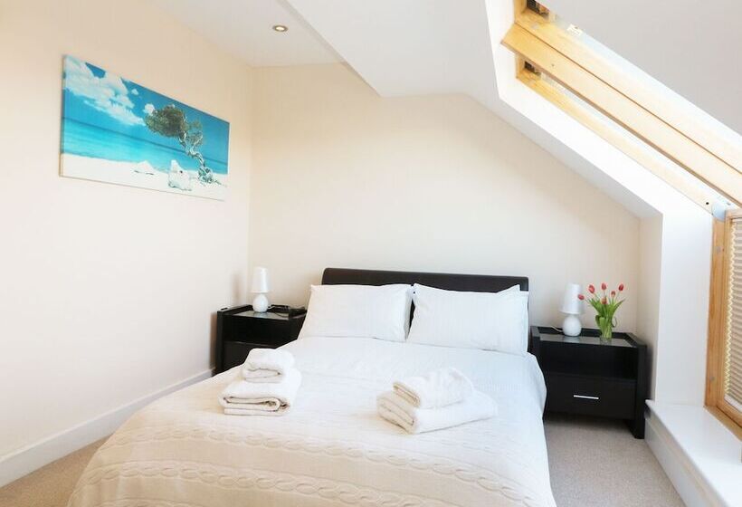 24 Bay Retreat Villas