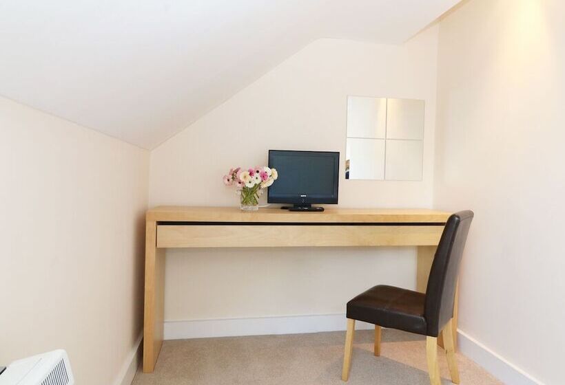 24 Bay Retreat Villas