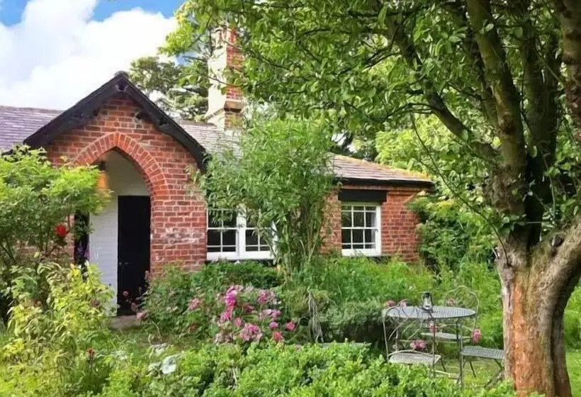 Bousdale Cottage