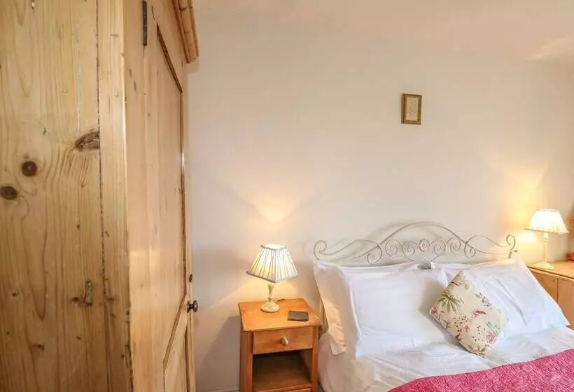 Home Farm Cottage