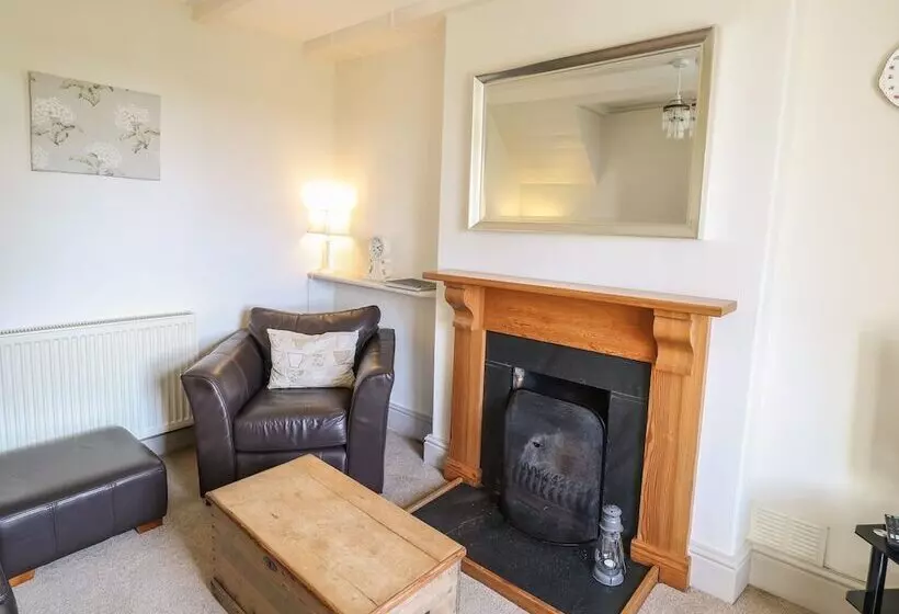 Home Farm Cottage