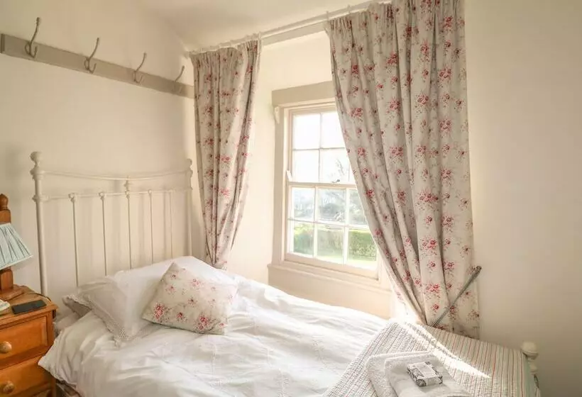 Home Farm Cottage