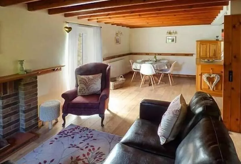 Quakers Cottage