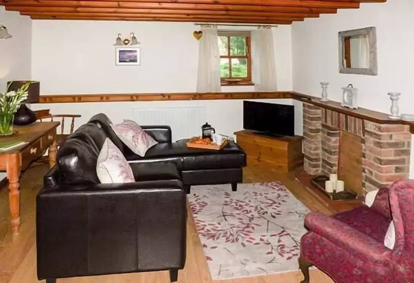 Quakers Cottage