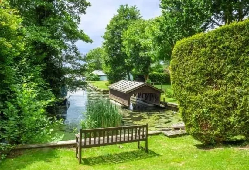 Swan Dyke Cottage