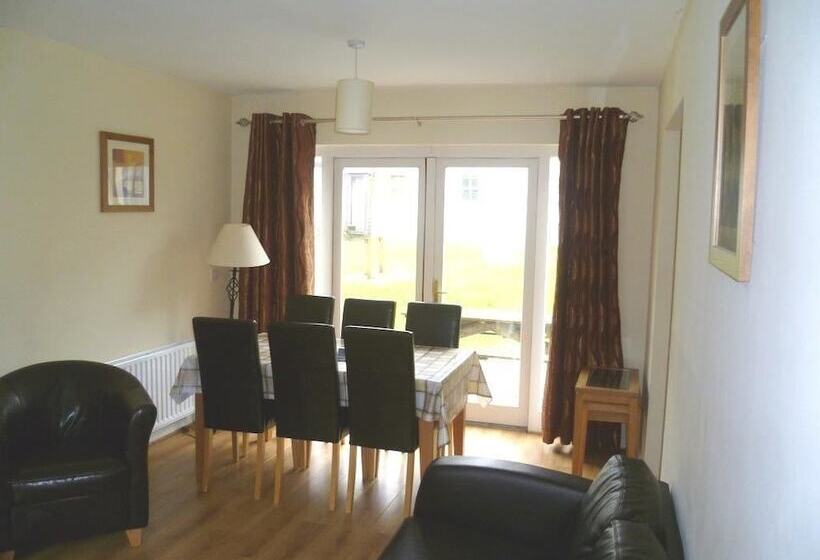 Bunratty Castle Gardens Home