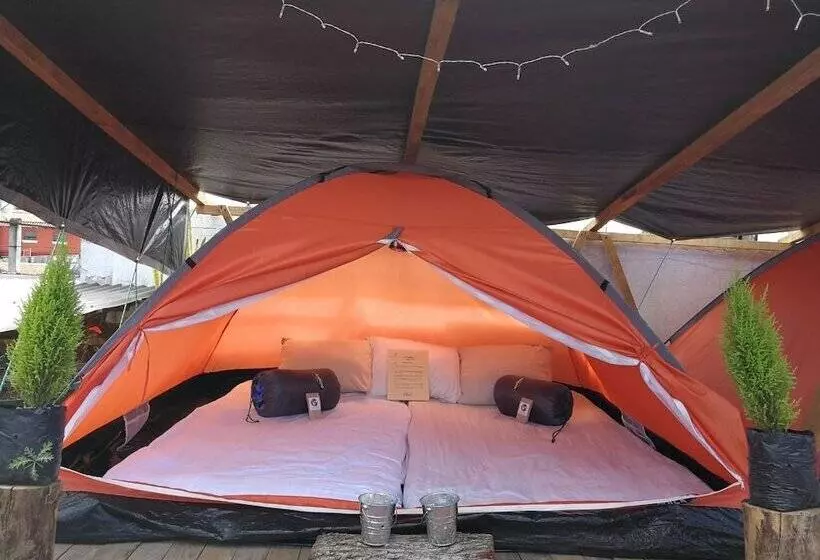 Camping & Travel Antigua   Hostel