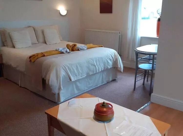 Hogwarts Bed And Continental Breakfast