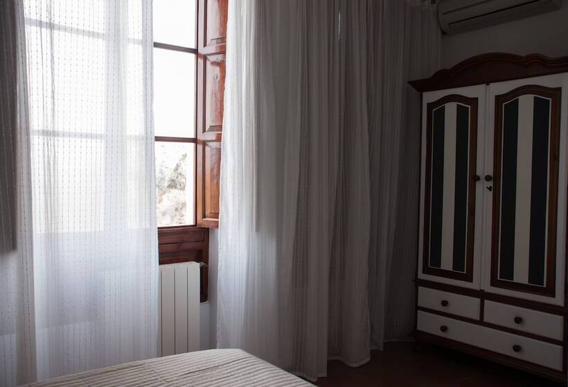 Hostal Vía Verde De La Sierra