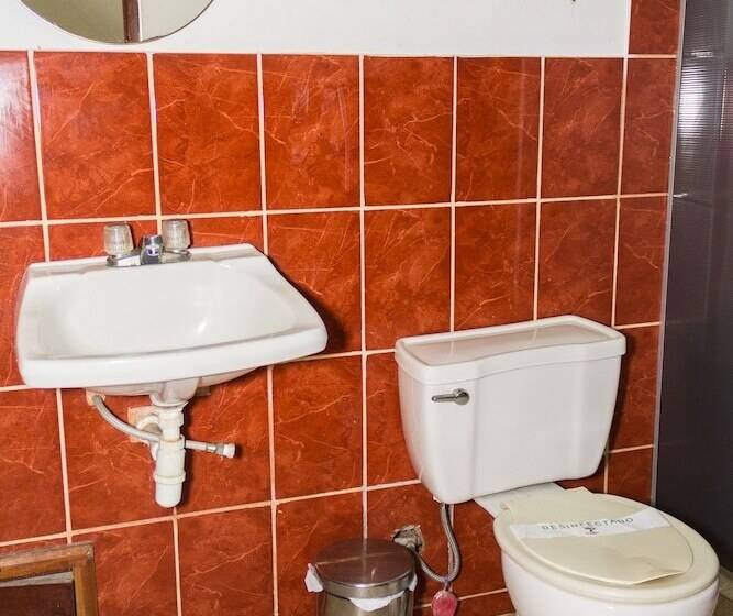 ホテル Albergue La Jungla