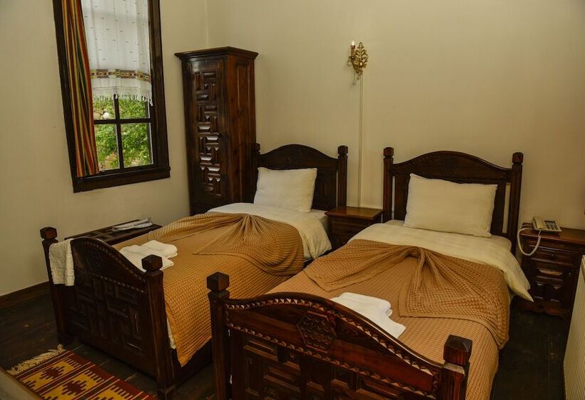 ホテル Ballik Konak