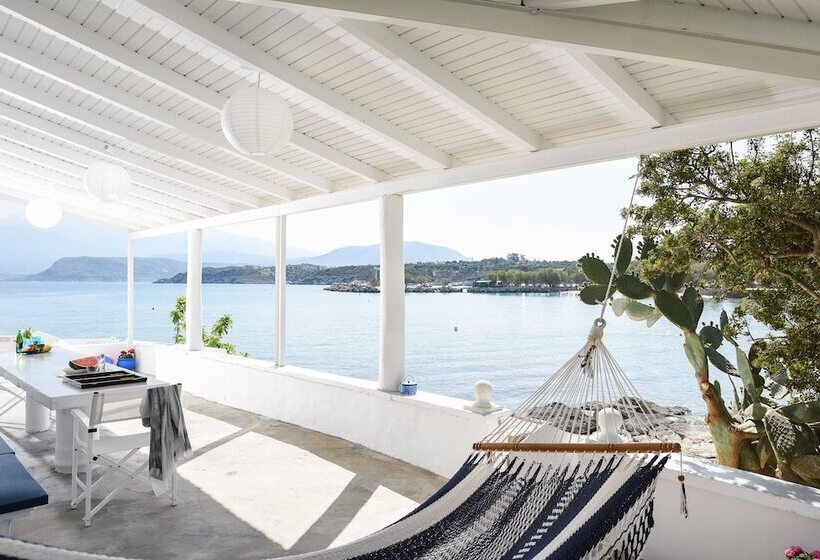 ホテル Casa Limnionari Beach House